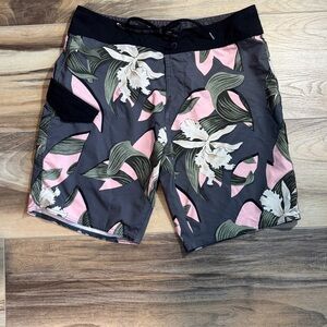 Volcom Mod Tech Swim Trunks Men’s Size 31 Floral Board Shorts Surf Swim